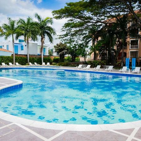 Hotel Penon Suites Хирардот Екстериор снимка