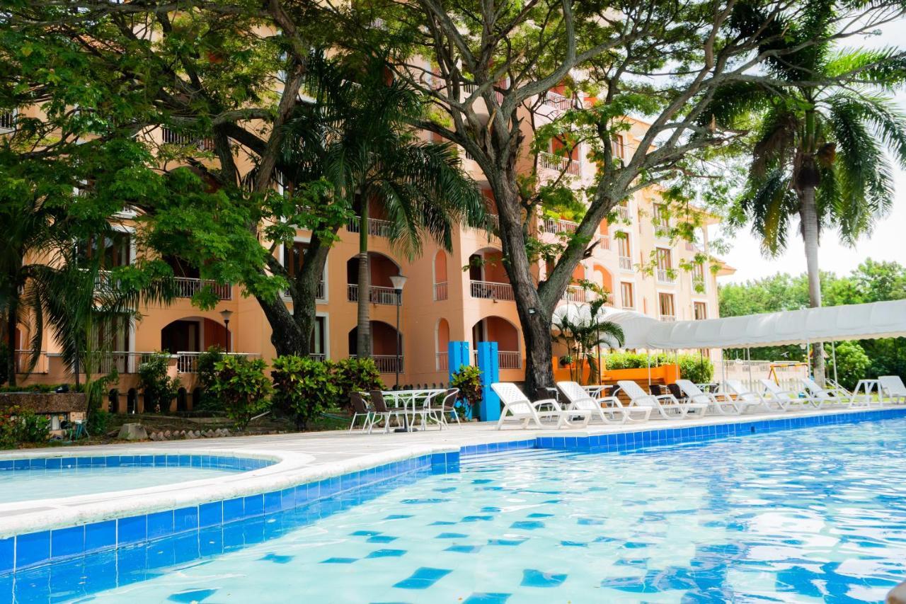 Hotel Penon Suites Хирардот Екстериор снимка