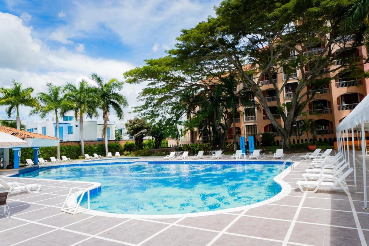 Hotel Penon Suites Хирардот Екстериор снимка