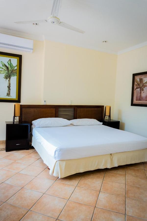 Hotel Penon Suites Хирардот Екстериор снимка