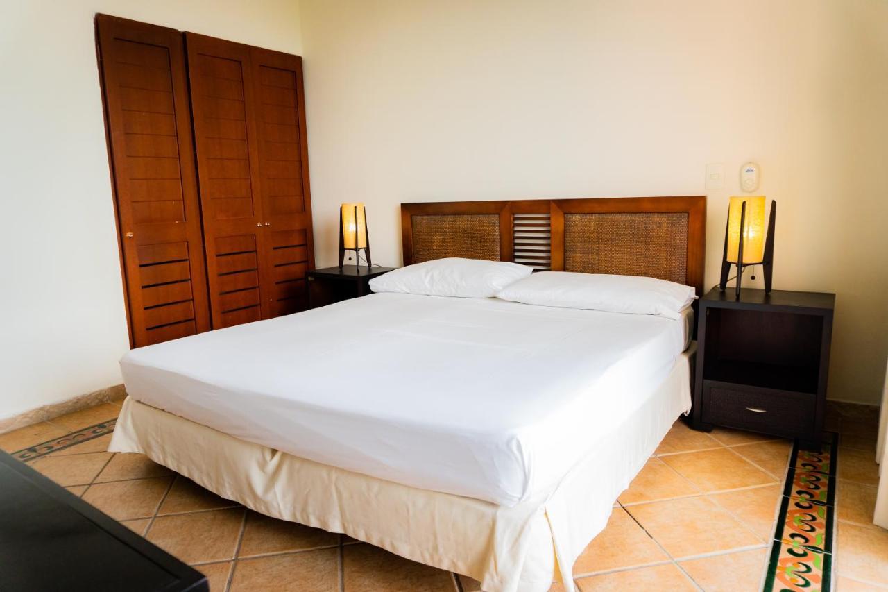 Hotel Penon Suites Хирардот Екстериор снимка
