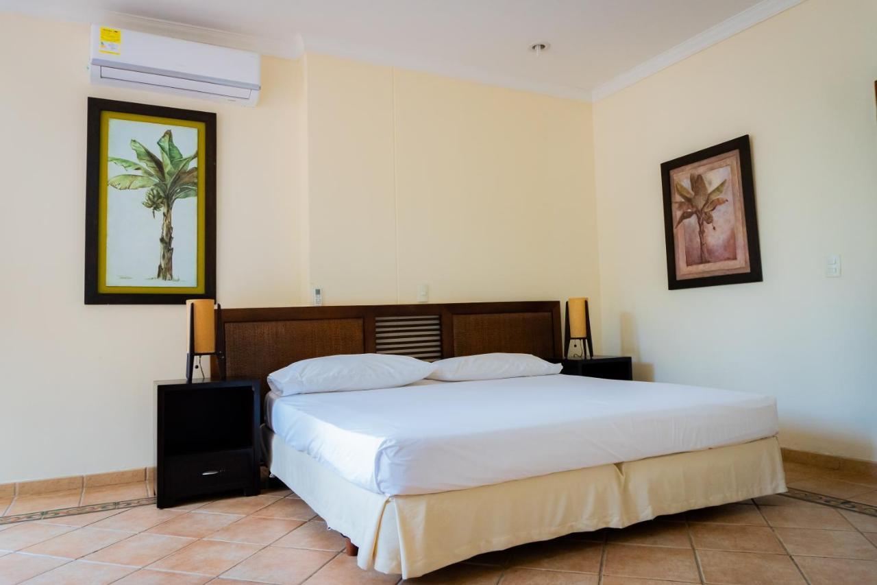 Hotel Penon Suites Хирардот Екстериор снимка