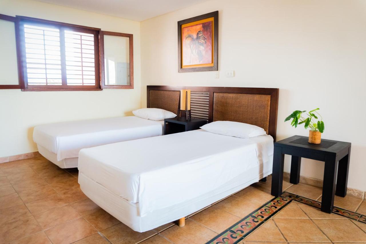 Hotel Penon Suites Хирардот Екстериор снимка