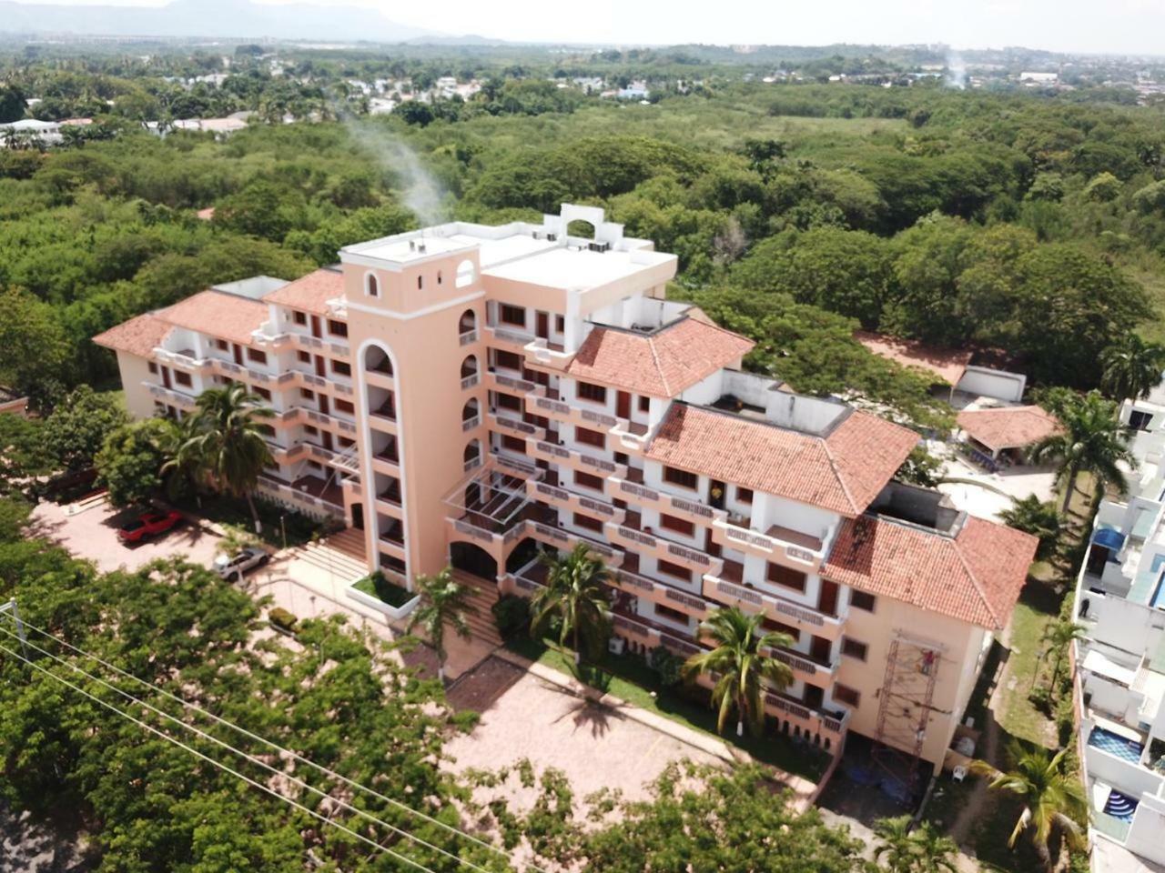 Hotel Penon Suites Хирардот Екстериор снимка
