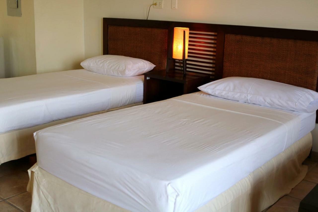 Hotel Penon Suites Хирардот Екстериор снимка