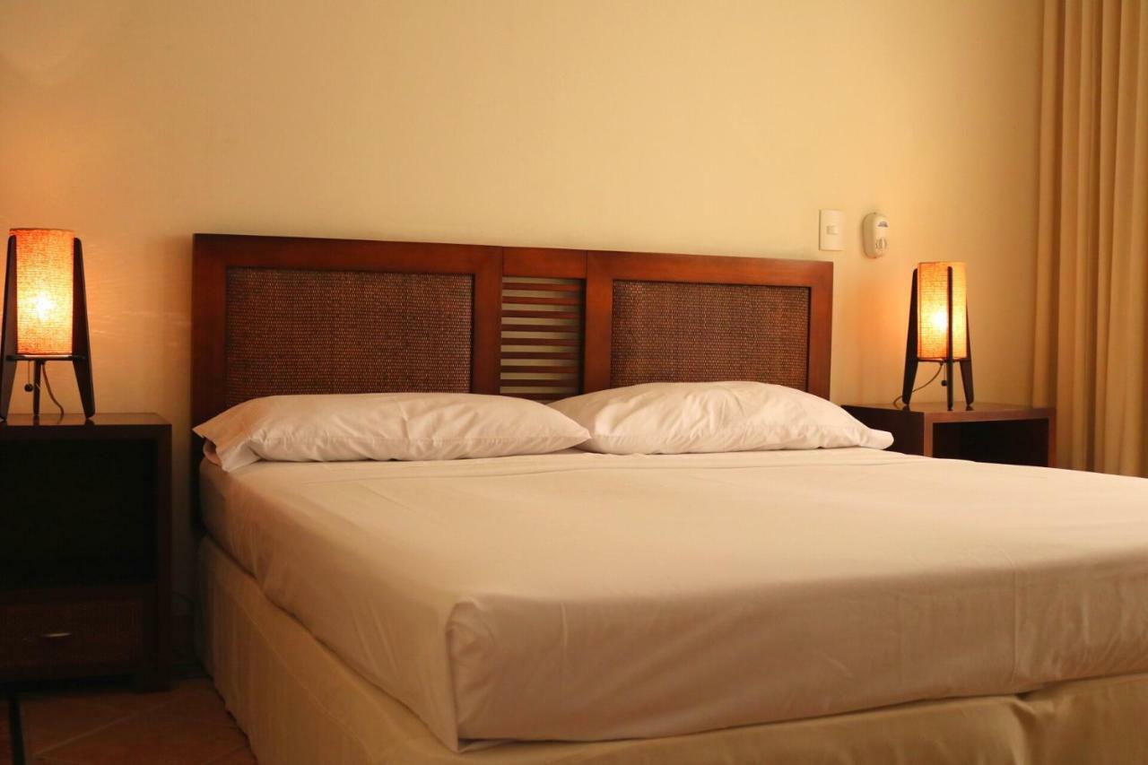 Hotel Penon Suites Хирардот Екстериор снимка